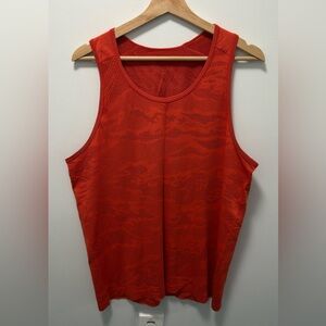 Lululemon Metal Vent Tank - L - Red Camo
